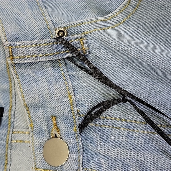 PRETTY LITTLE THING Plus Light Blue Washed Slit Detail Straight Leg Jean Size 16 - Picture 7 of 14